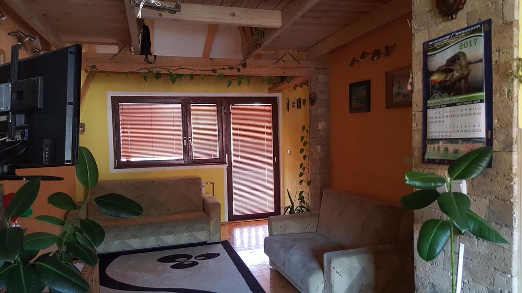 "Athos"Apartment Potkrovlje วิเชกราด ภายนอก รูปภาพ